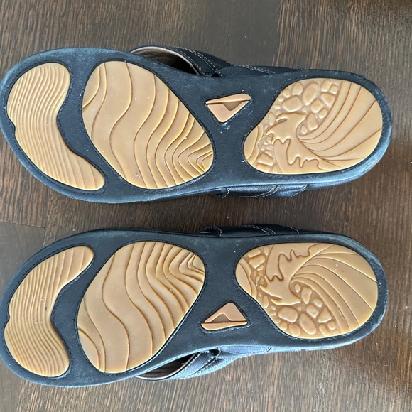 Mens Reef Leather Sandals / flip flops size 12 in excellent condition - Picture 4 of 8